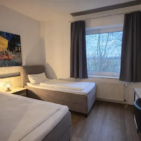 Sportpark Hotel Isernhagen-2